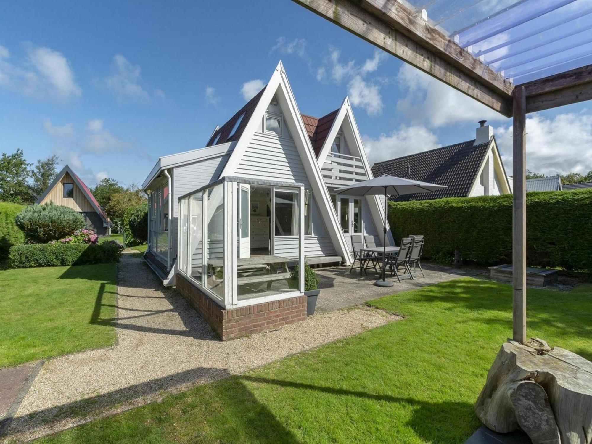 Cozy Holiday Home With Garden Sint Maartensvlotbrug Dış mekan fotoğraf