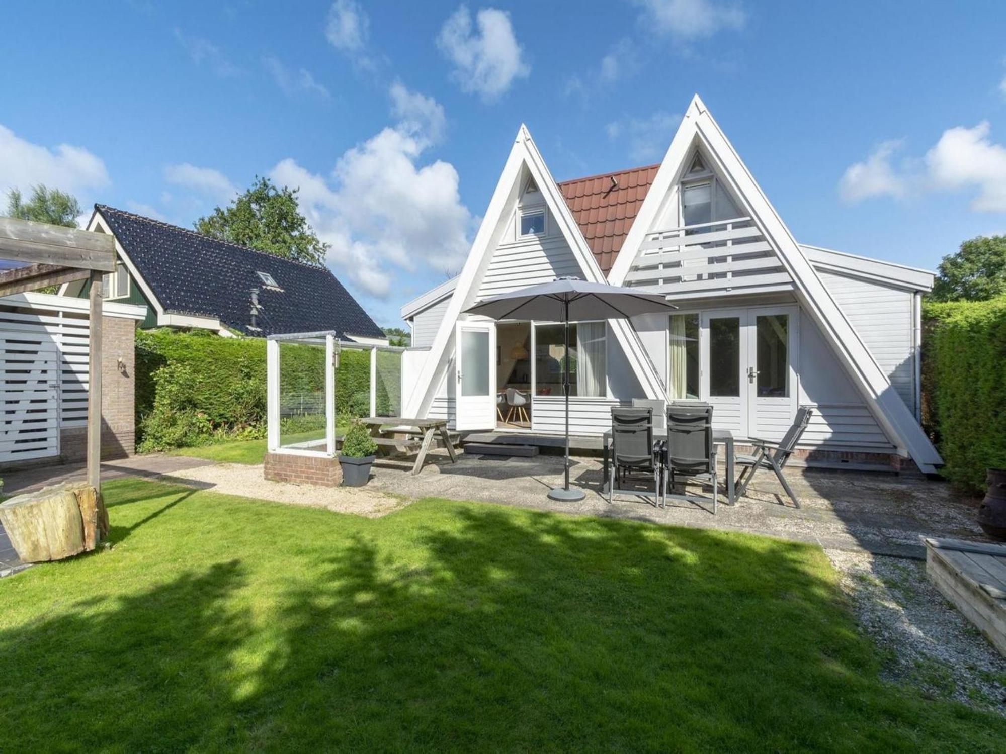 Cozy Holiday Home With Garden Sint Maartensvlotbrug Dış mekan fotoğraf